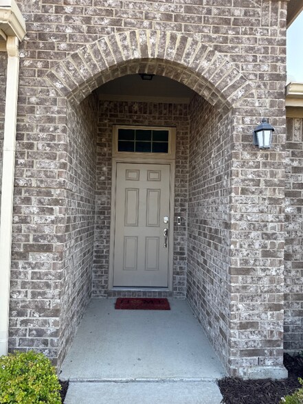 Building Photo - 3138 Josefina Ln