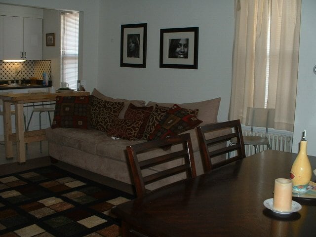 Building Photo - 2582 Richmond Ter