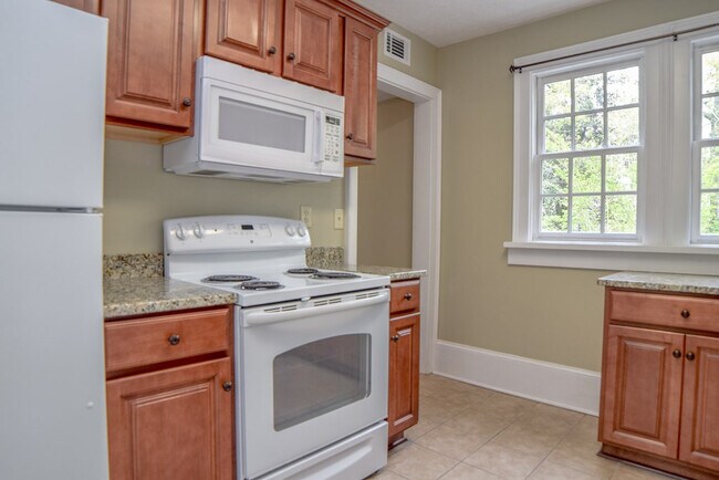 Building Photo - 105 Florence St NW