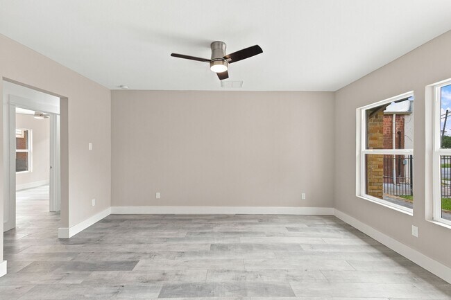 Building Photo - 1825 Rosedale St