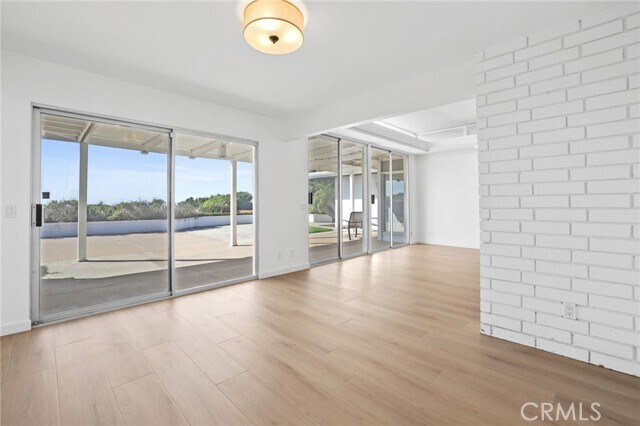 Building Photo - 2501 Blue Water Dr