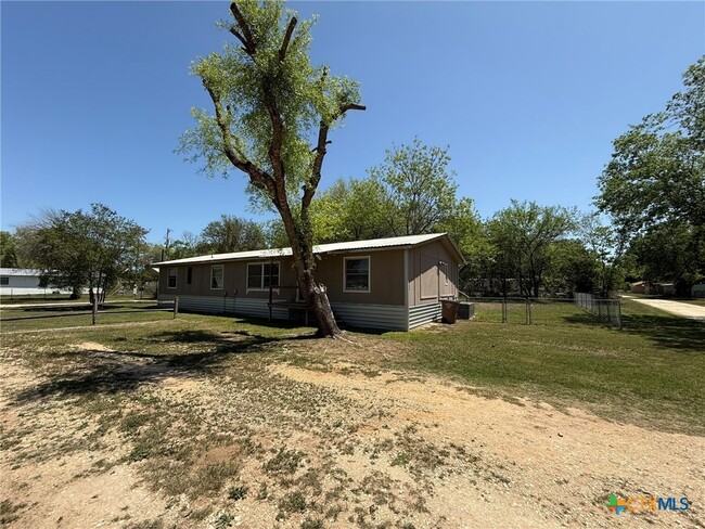 Building Photo - 786 Potthast Dr