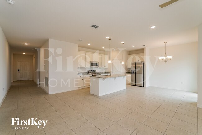 Building Photo - 597 Crown Rose Dr