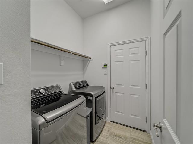 Building Photo - 426 Brook Meadow Dr