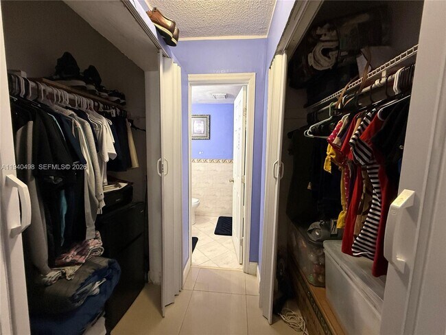 Building Photo - 495 NW 72nd Ave