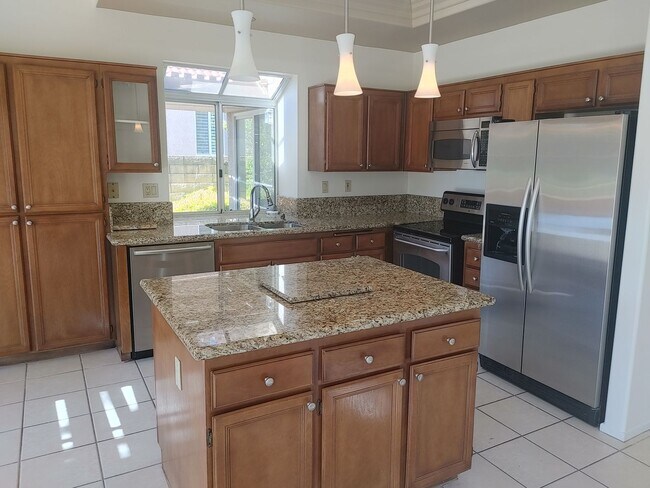 Building Photo - GOLF COURSE VIEW HOME AT THE COLONY - 55 P...