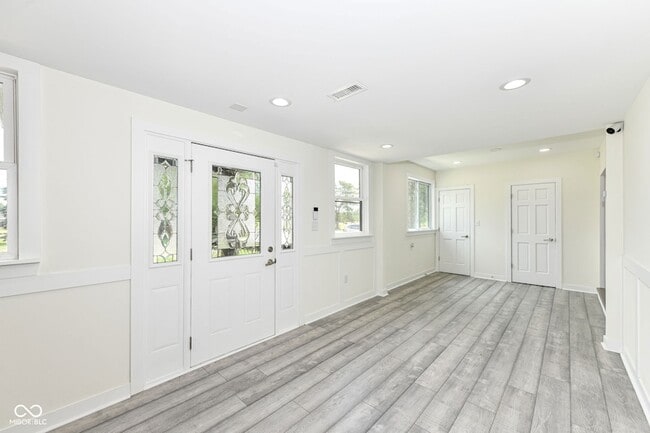 Building Photo - 6348 W 750 N
