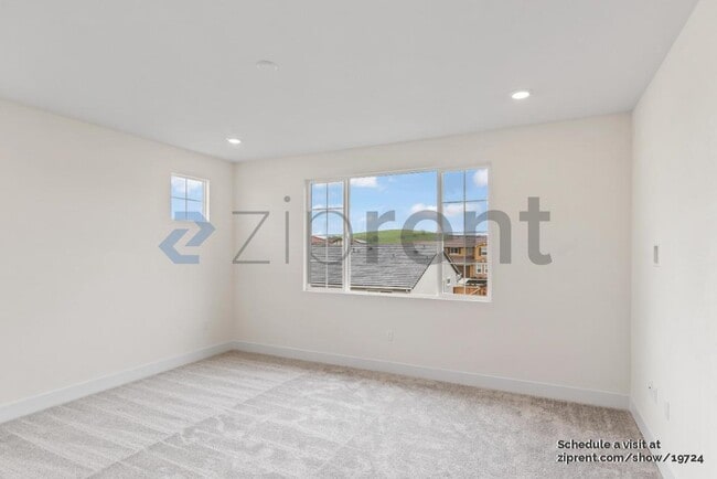 Building Photo - 5418 Paularo Wy