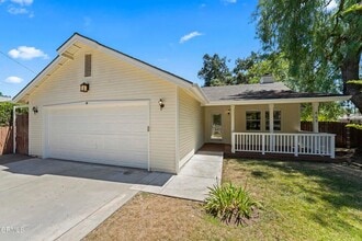 Building Photo - 605 Grand Ave