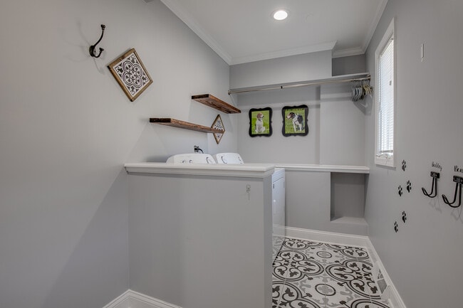 Building Photo - 523 Hawley Ct