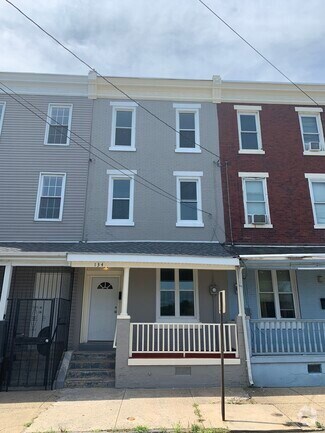 Building Photo - 134 York St