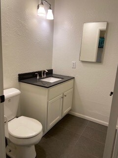 powder room off front bedroom - 10481 Riverside Dr
