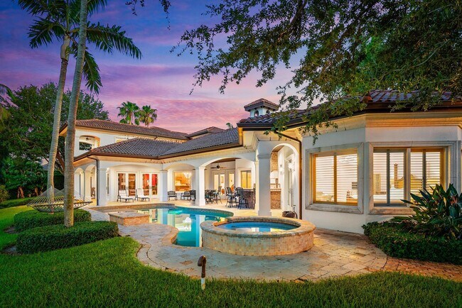 Building Photo - 18669 SE Palm Island Ln
