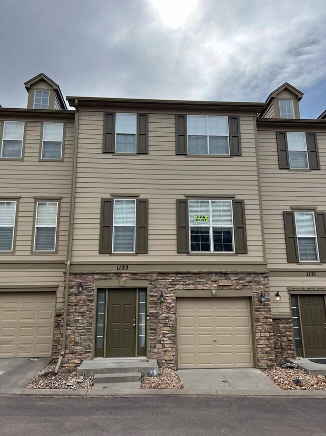 Primary Photo - 1125 Autumn Star Point