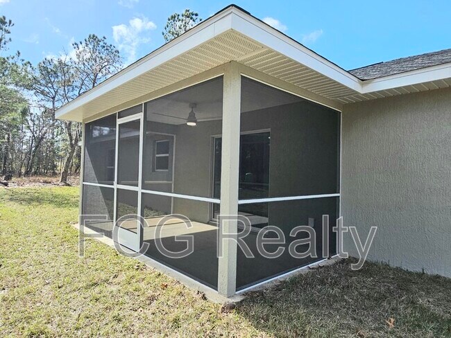 Building Photo - 212 Oak Ln