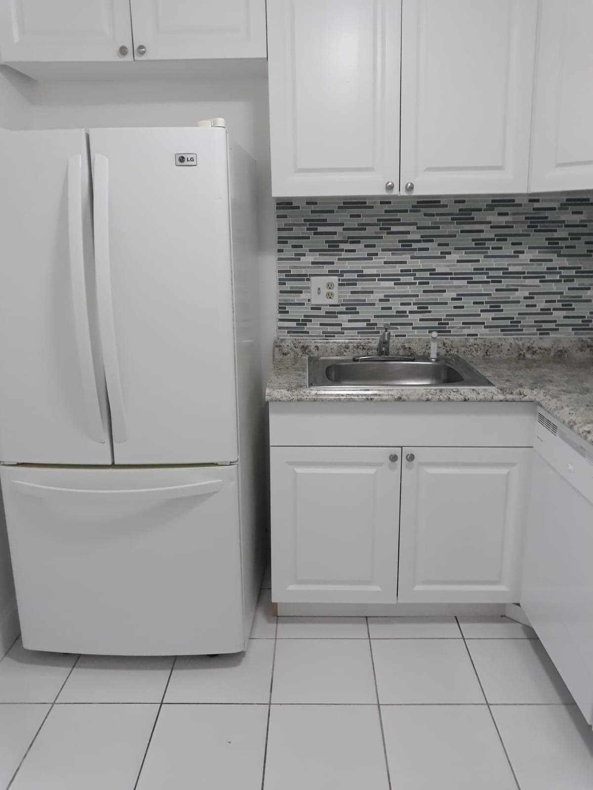 Kitchen - 16751 NE 9th Ave