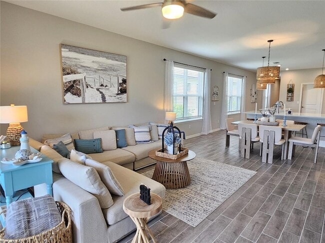Building Photo - 15285 Shady Palms Ln