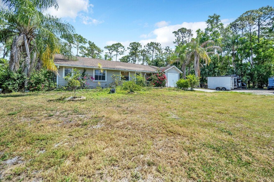 Building Photo - 12935 51st Ct N