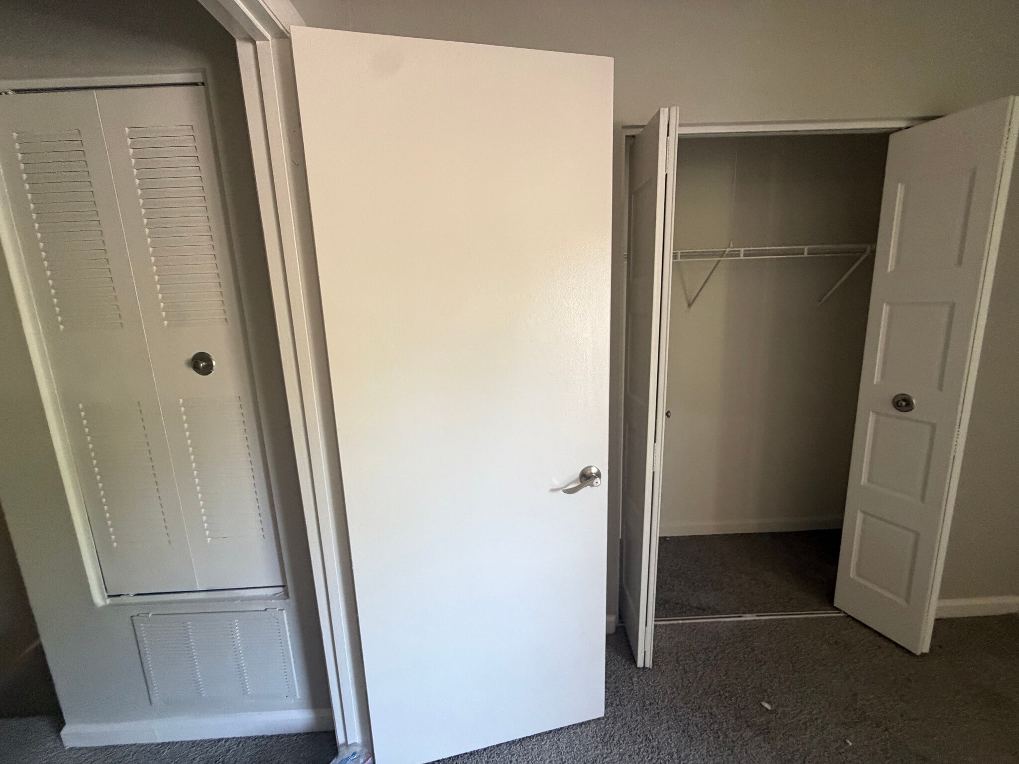 Building Photo - Room in Apartment on Winterbrook Ct