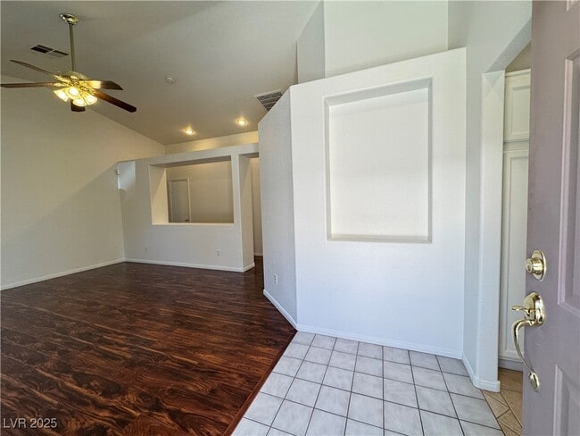 Building Photo - 909 Windhook St