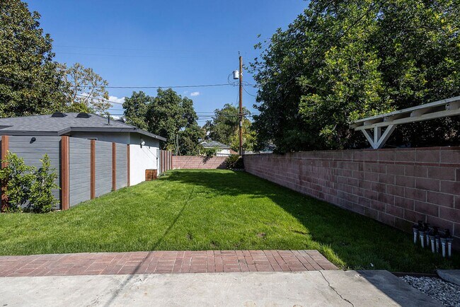 Building Photo - Keystone