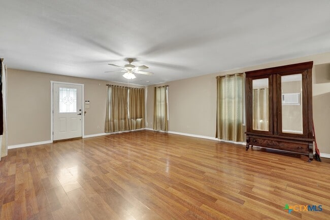 Building Photo - 1630 Katy St