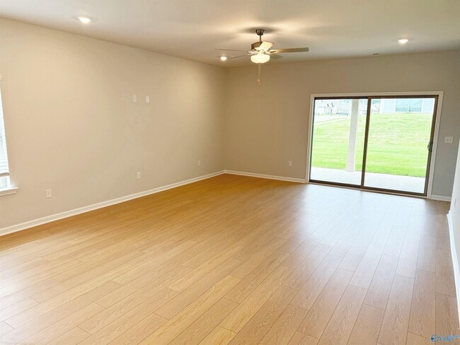 Building Photo - 28529 Whitehall Ln