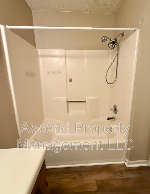 Building Photo - 2705 Georgetown Dr NW