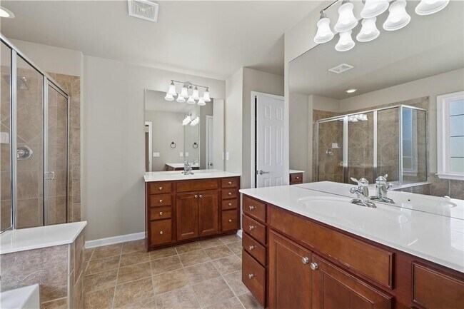 Building Photo - 2117 Wylmoor Way