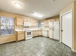 Building Photo - 1820 Whispering Cove Trail