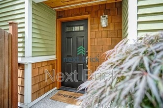 Building Photo - 813 NW 97th St