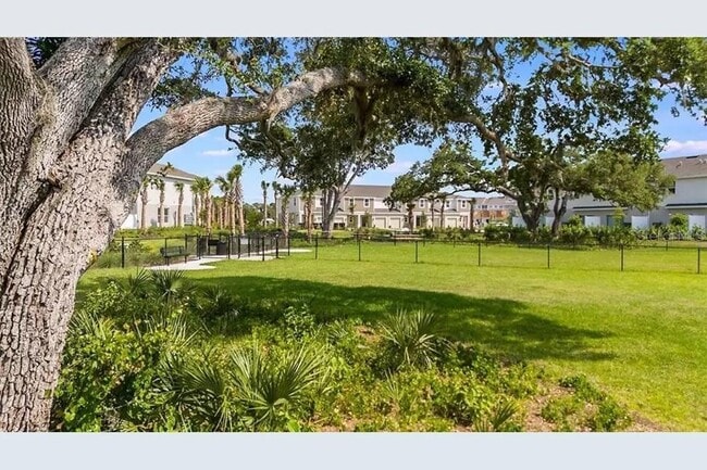 Building Photo - 15132 Cuzcorro Ct
