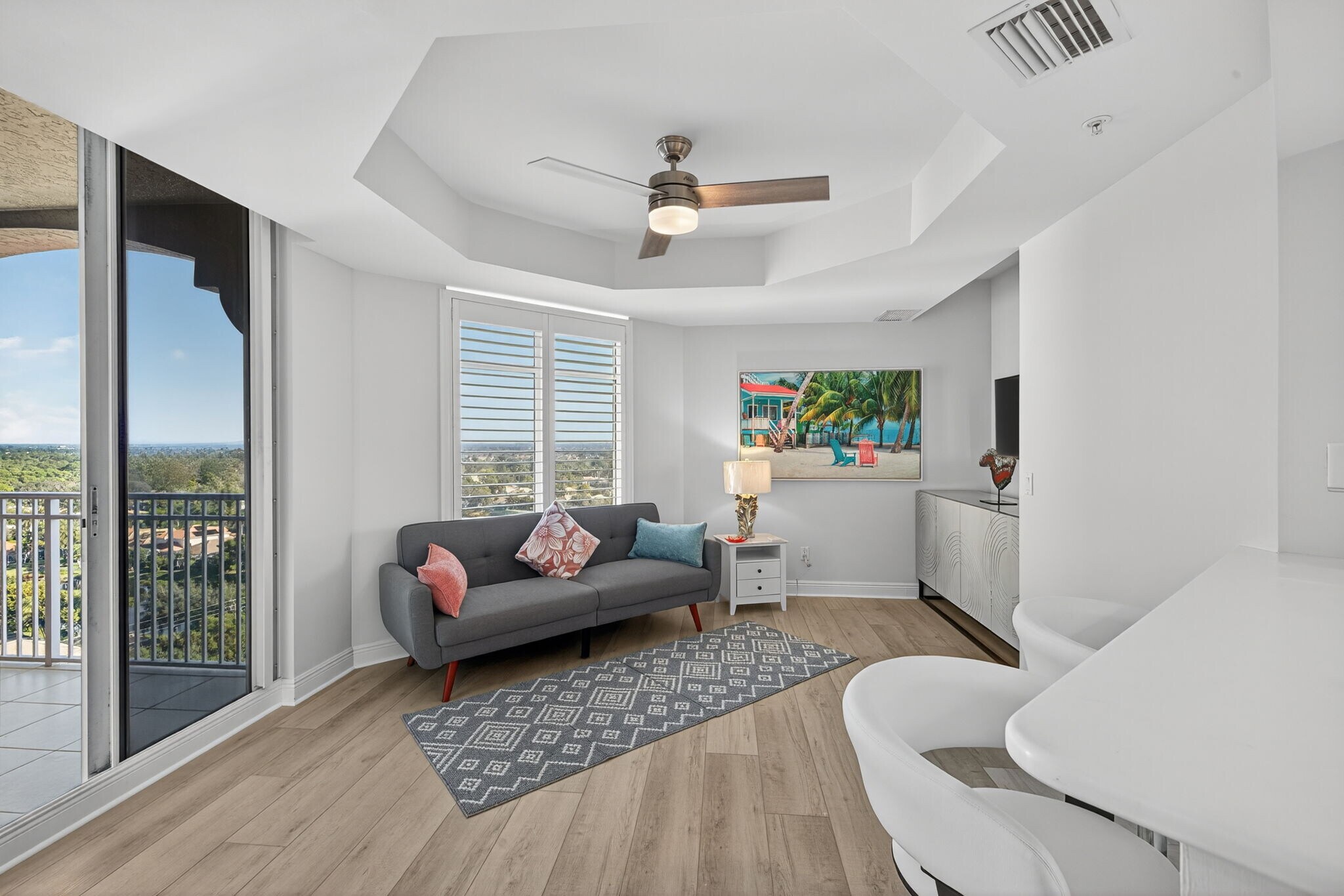 Den with sofa that makes a full bed - 1001 Arbor Lake Dr