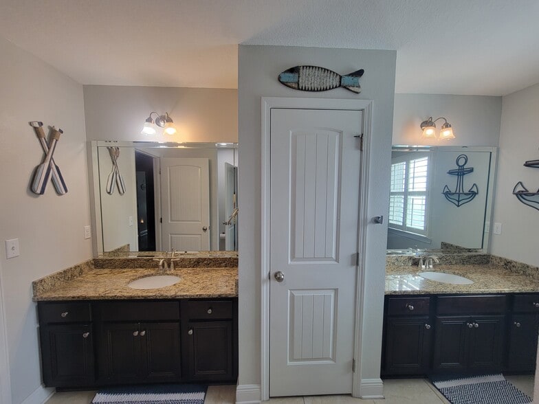 Building Photo - 129 Grayling Way