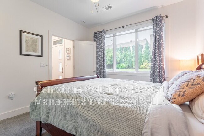 Building Photo - 815 Melpark Ct