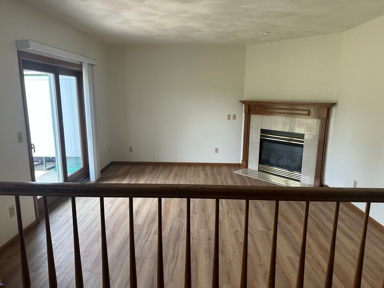 Building Photo - N511 Willowcrest Ct