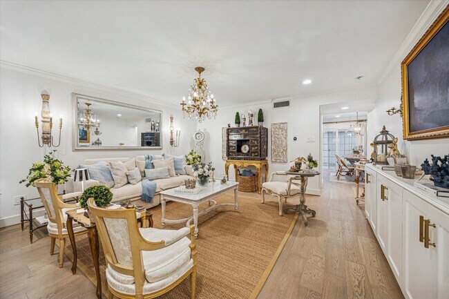 Building Photo - 5822 Doliver Dr