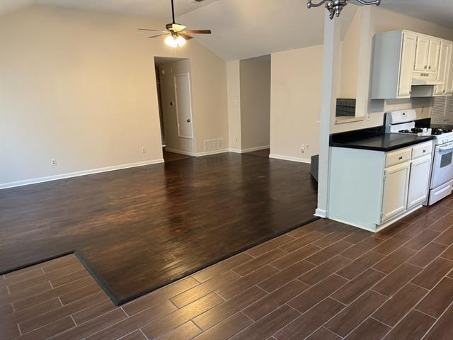 Building Photo - 7008 Fall Creek Ct