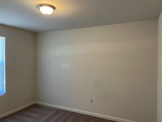 Building Photo - Beautiful 4 bed 3 bath home!