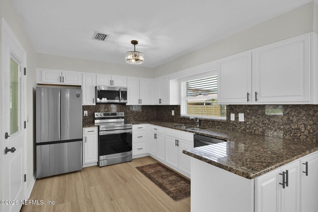 Building Photo - 8544 Sanchez Rd