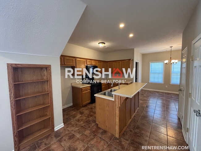 Building Photo - 152 Brighton Village Loop