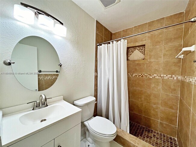Building Photo - 1351 W 34th St