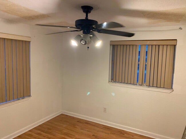 Building Photo - Available NOW ! - Single Family House in Orlando