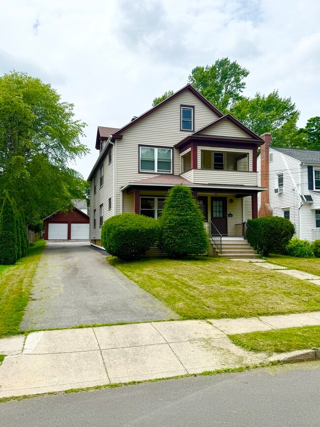 Building Photo - 47 Argyle Ave