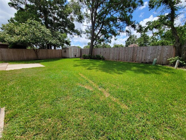 Building Photo - 1372 Havelock Dr