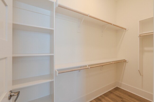 Building Photo - 1620 Ojeman Rd
