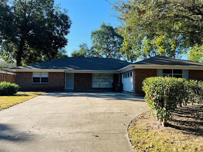 Primary Photo - 5511 Willowbend Blvd