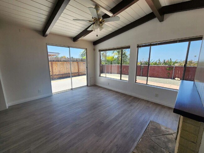 Building Photo - Costa Serena 55+.  3 Bedrooms/2 full baths