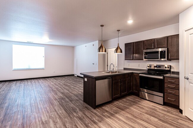 Building Photo - The View Apartments