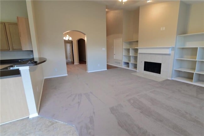 Building Photo - Beautiful Forney home!
